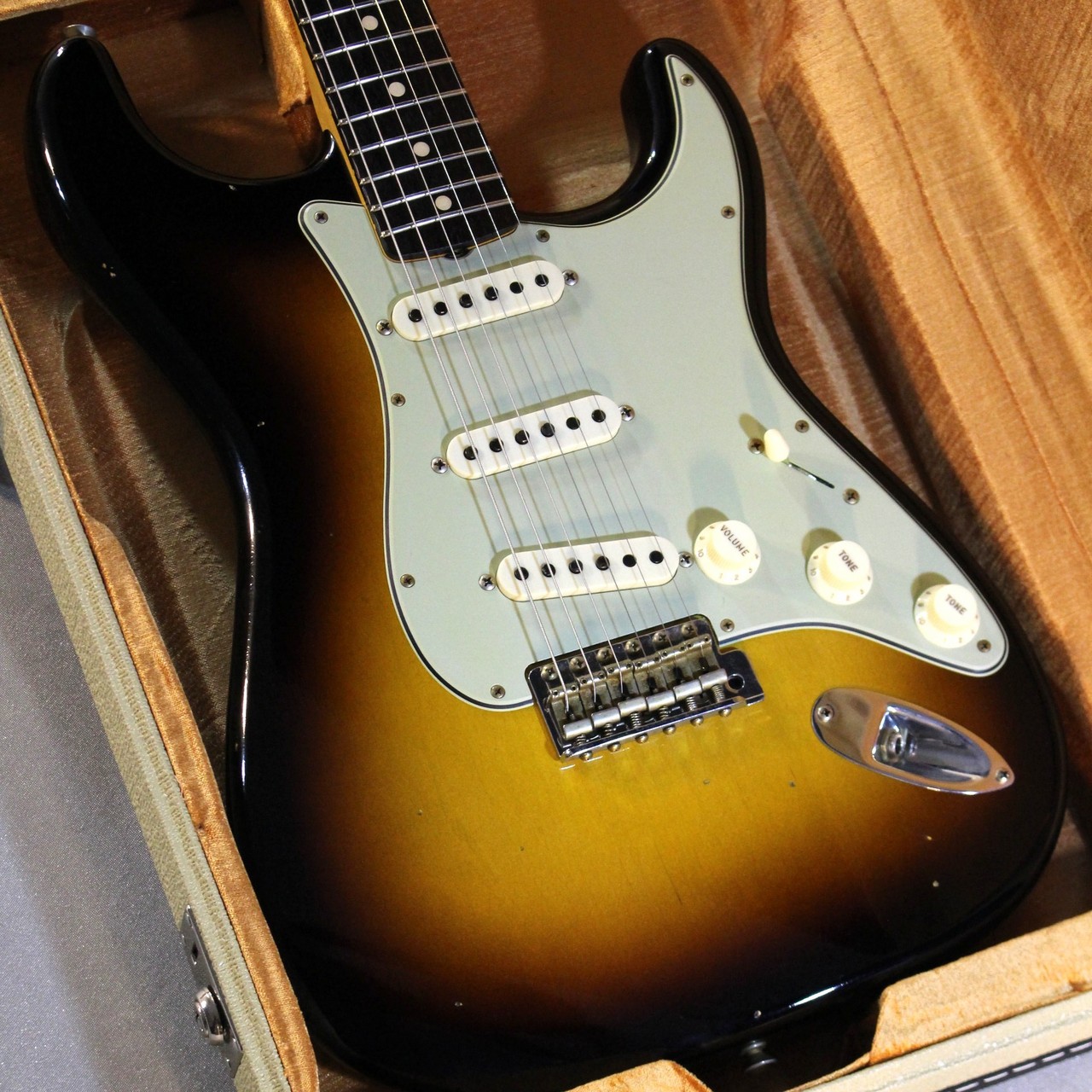Fender Custom Shop 1960 Stratocaster Journeyman Relic Wide Fade 2