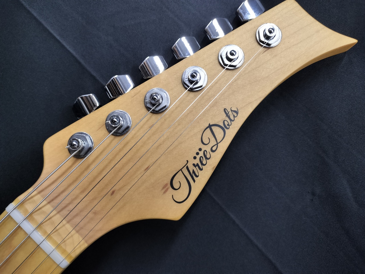 Three Dots Guitars S / Olympic White (スリー・ドッツ・ギターズ