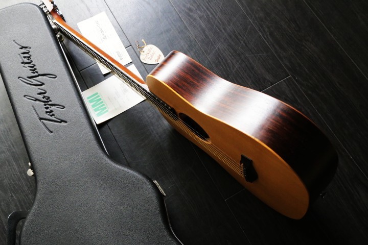 Taylor Baby Taylor 301-R 初期モデル 純正ロゴ入りハードケース Taylor Baby Taylor 301-R 初期モデル 純正ロゴ入りハードケース