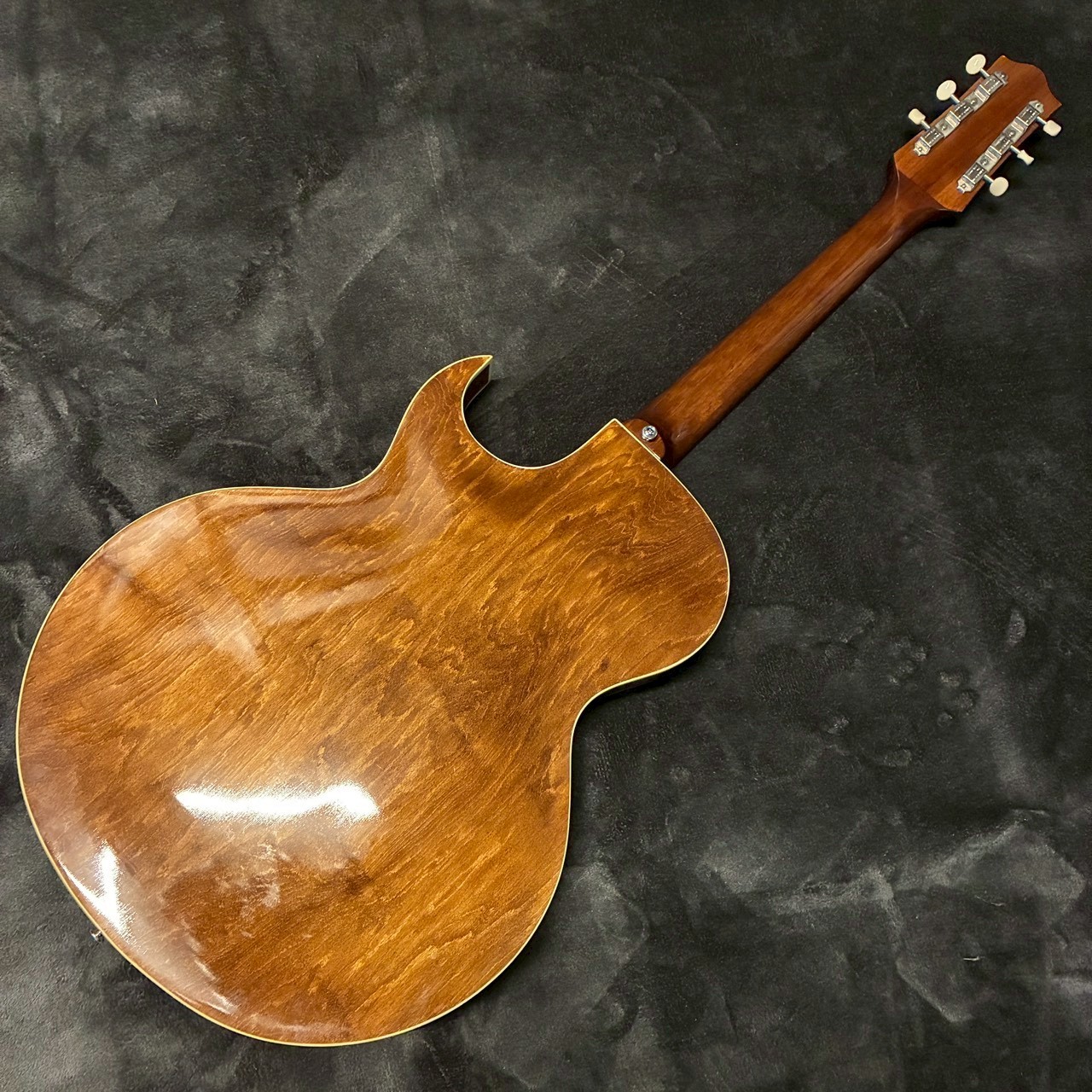 Loar LH-302T-CVS 【USED】【2.3㎏】（中古）【楽器検索デジマート】