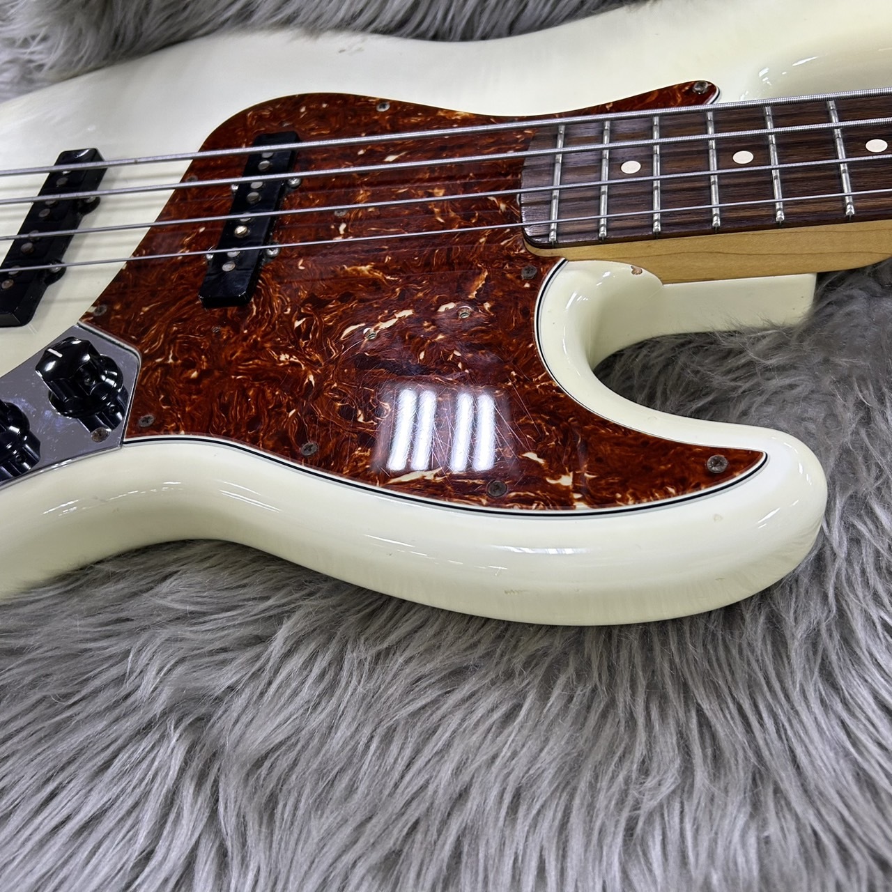 ベース FENDER 1964 JAZZ BASS NOS Fender Custom 1964 Jazz Bass NOS - Olympic White | Cream