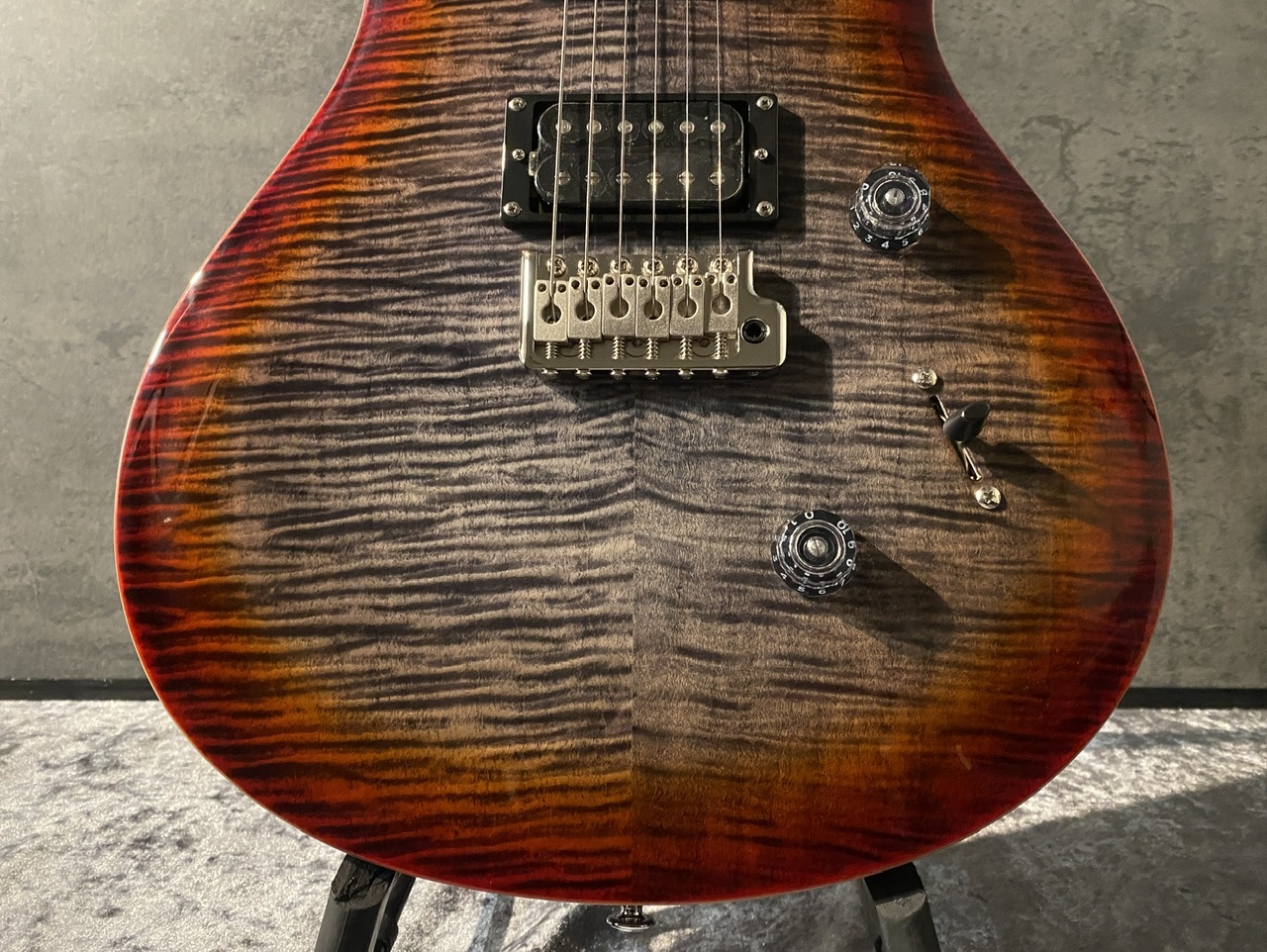 Paul Reed Smith(PRS) 【綺麗め杢目個体】SE Custom24 -Charcoal