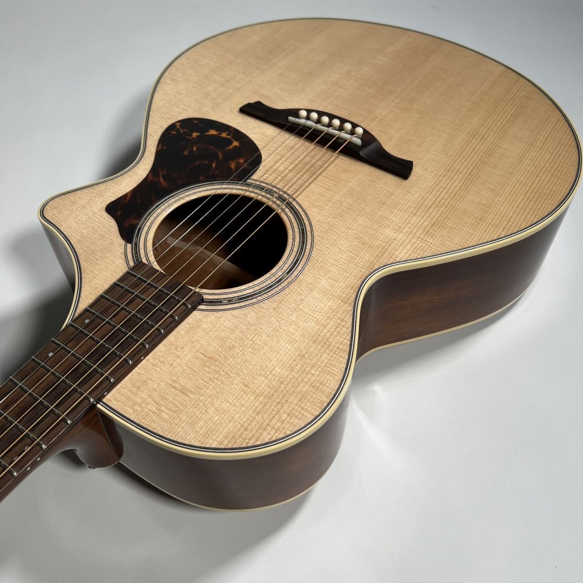 Guild エレアコS-4CE-NT （セミソリッド）1994年 レア！ GUILD S4CE NAT ギルド エレアコ