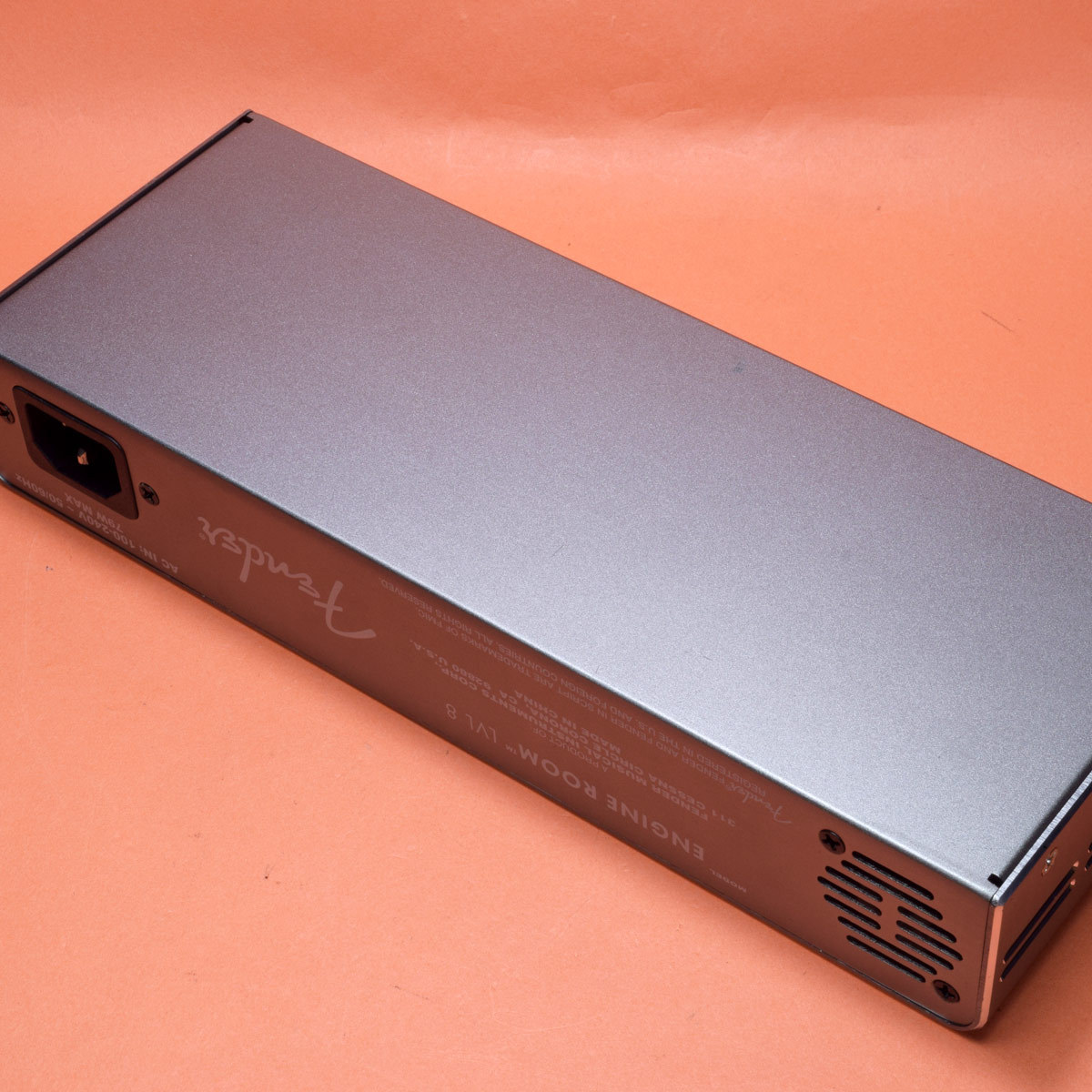 Fender Engine Room LVL8 Power Supply 【福岡店】（中古）【楽器検索