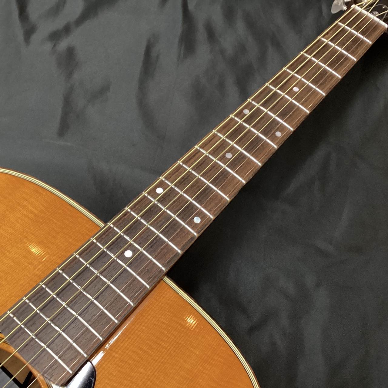 NAMM2016：アコースティックギター】ヤマハギター50周年記念！赤