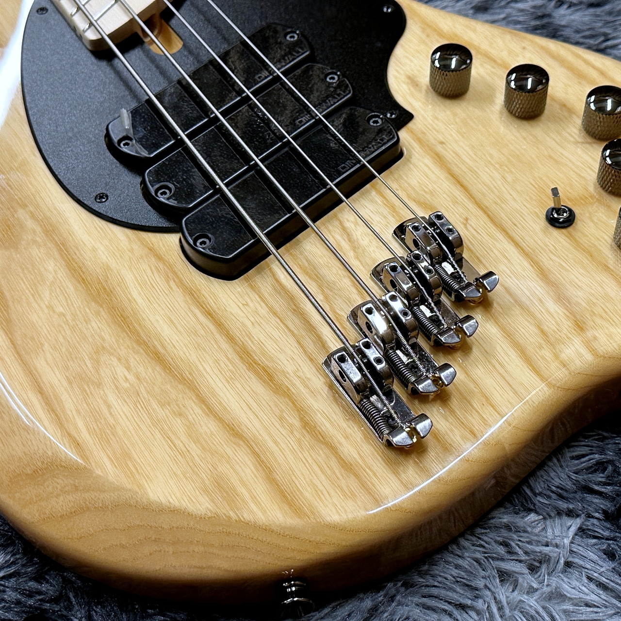 DINGWALL Combustion 4st Natural Ash / Maple w/Matte Black PG