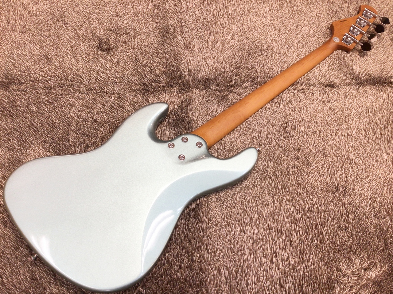 Bacchus フレットレスベース ホワイト 動作良好！ Bacchus BTE-1DX RSM/M OWH (Olympic White) -Univers Series