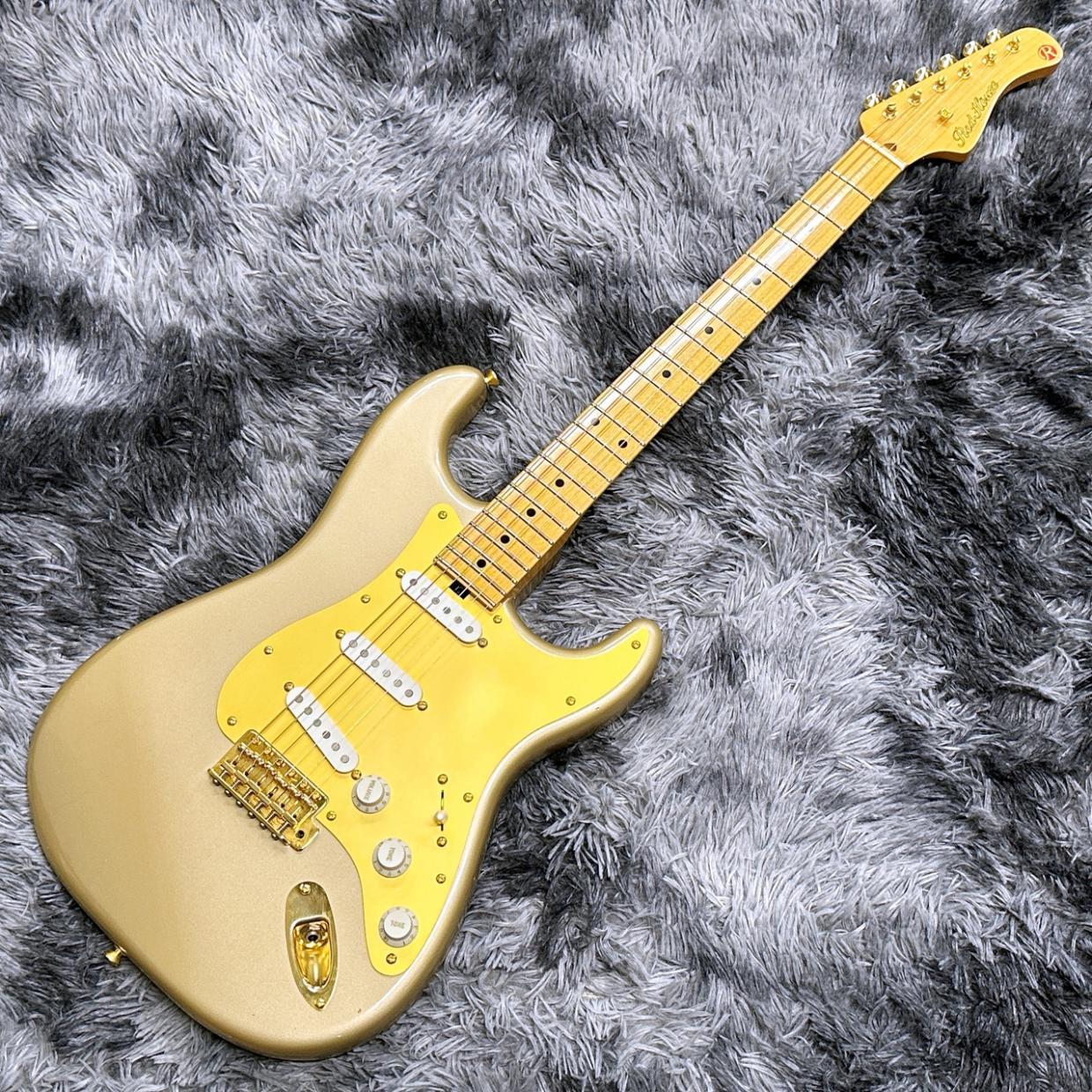 ストラトSSSアセンブリ　高品質　Profesional　金色口紅 Red House General S/SSS Shoreline Gold w/Light Aged【展示入替特価