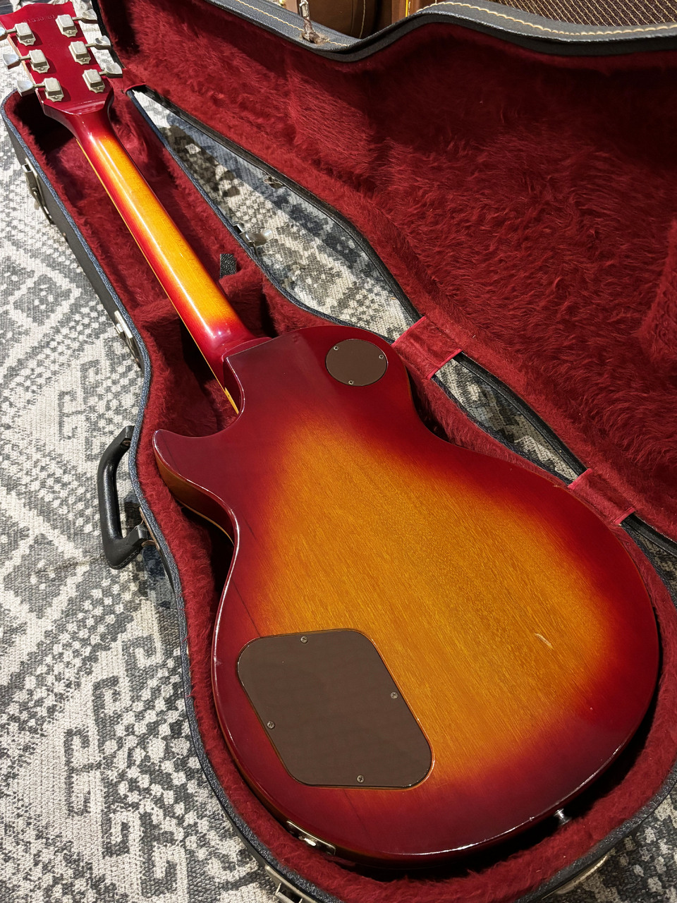 【レア！】Thunder レスポール スタンダード ビンテージ ギター Gibson 1980 Les Paul Standard Cherry Sunburst【PRICE DOWN