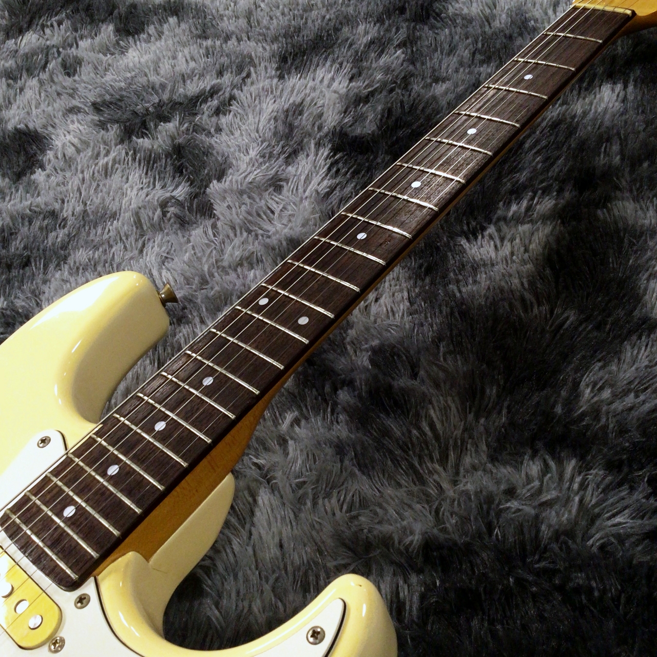 Fender Japan STS-550 (STS-55R) Vintage White【中古品】【1989-90年