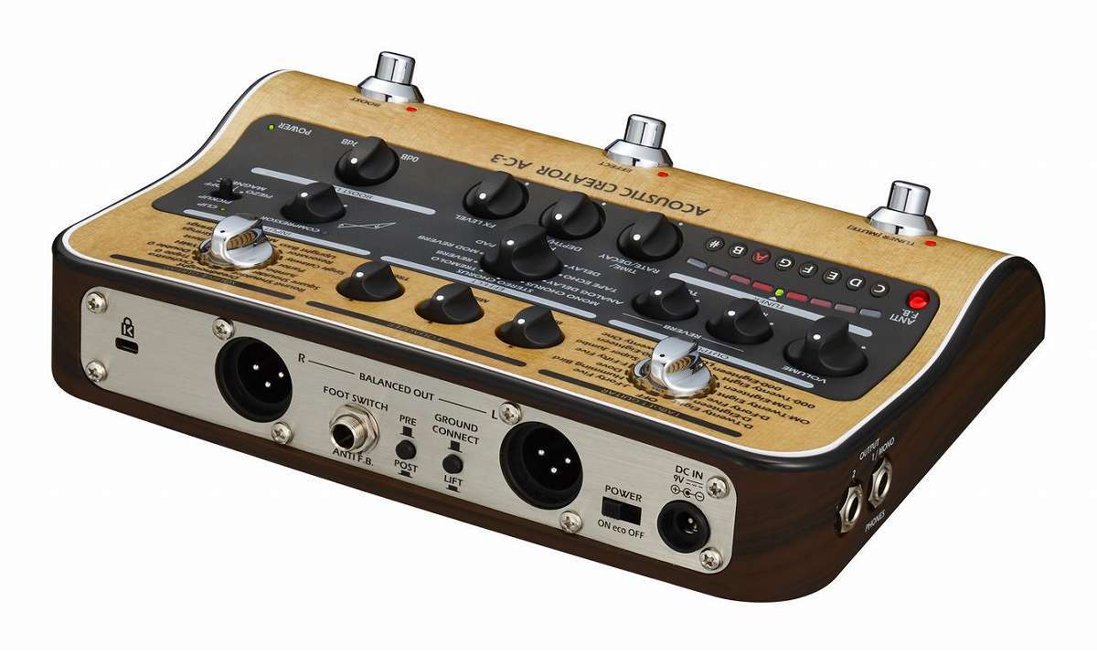 ZOOM AC-3 プリアンプAcoustic Creator 美品 ZOOM AC-3 Acoustic Creator アコースティックギター用 プリアンプ