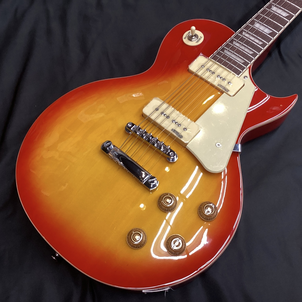 31980円 Vintage V100PCS ReIssued/Cherry Sunburst (ヴィンテージ レスポールタイプ  P90)（新品）【楽器検索デジマート】