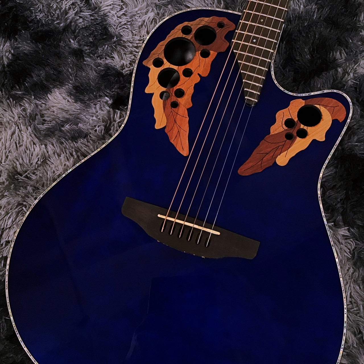 Ovation Celebrity Elite Exotic Mid Depth CE44P-8TQ-G (Blue
