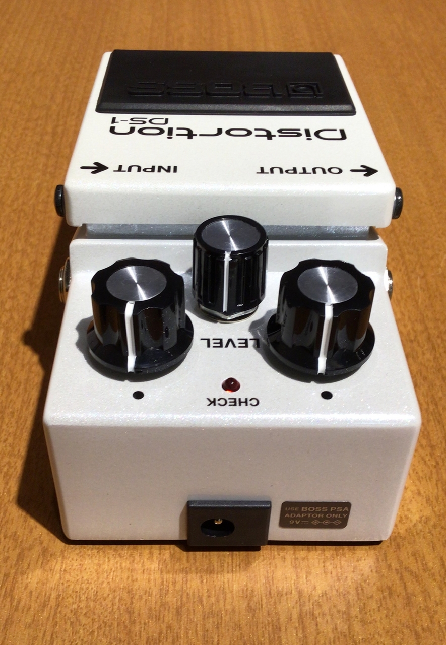 BOSS DS-1-WH【2024年限定生産カラー】【ラス1】（新品特価/送料無料