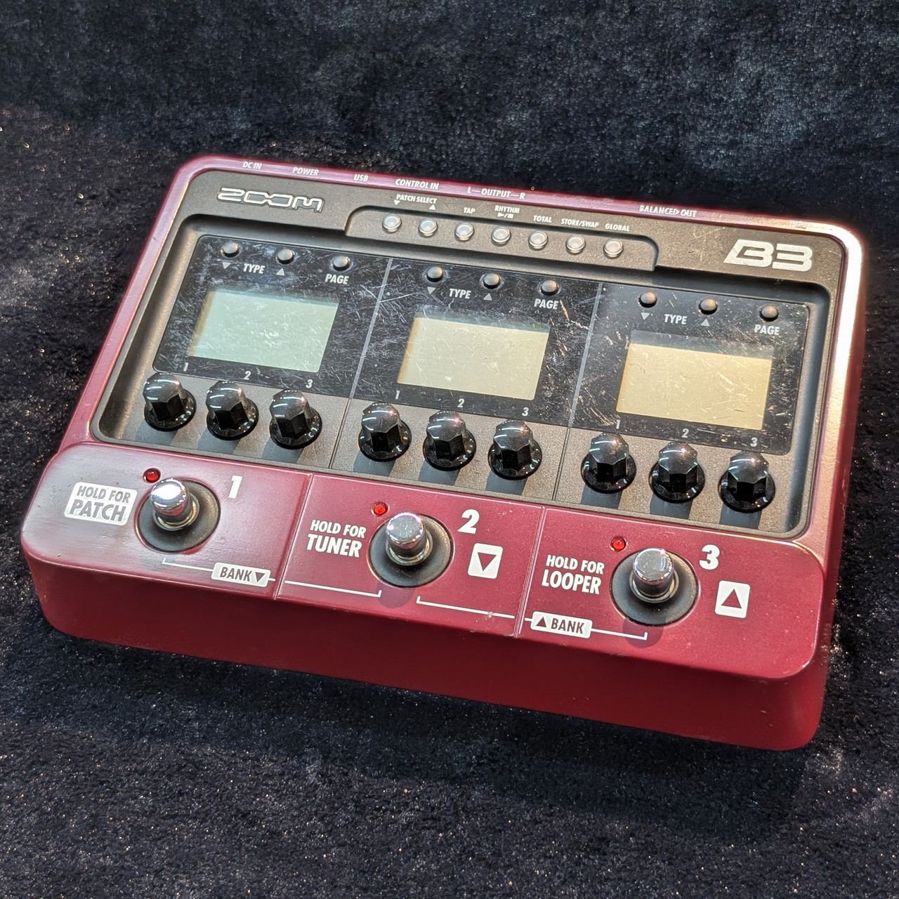 ZOOM B3 Bass Effects & Amp Simulator Pedal（中古）【楽器検索