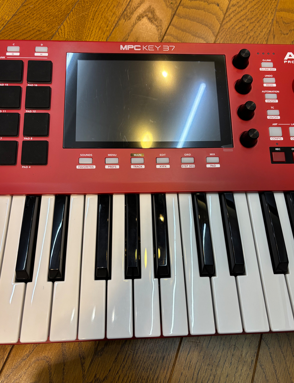 AKAI MPC KEY 37（中古）【楽器検索デジマート】