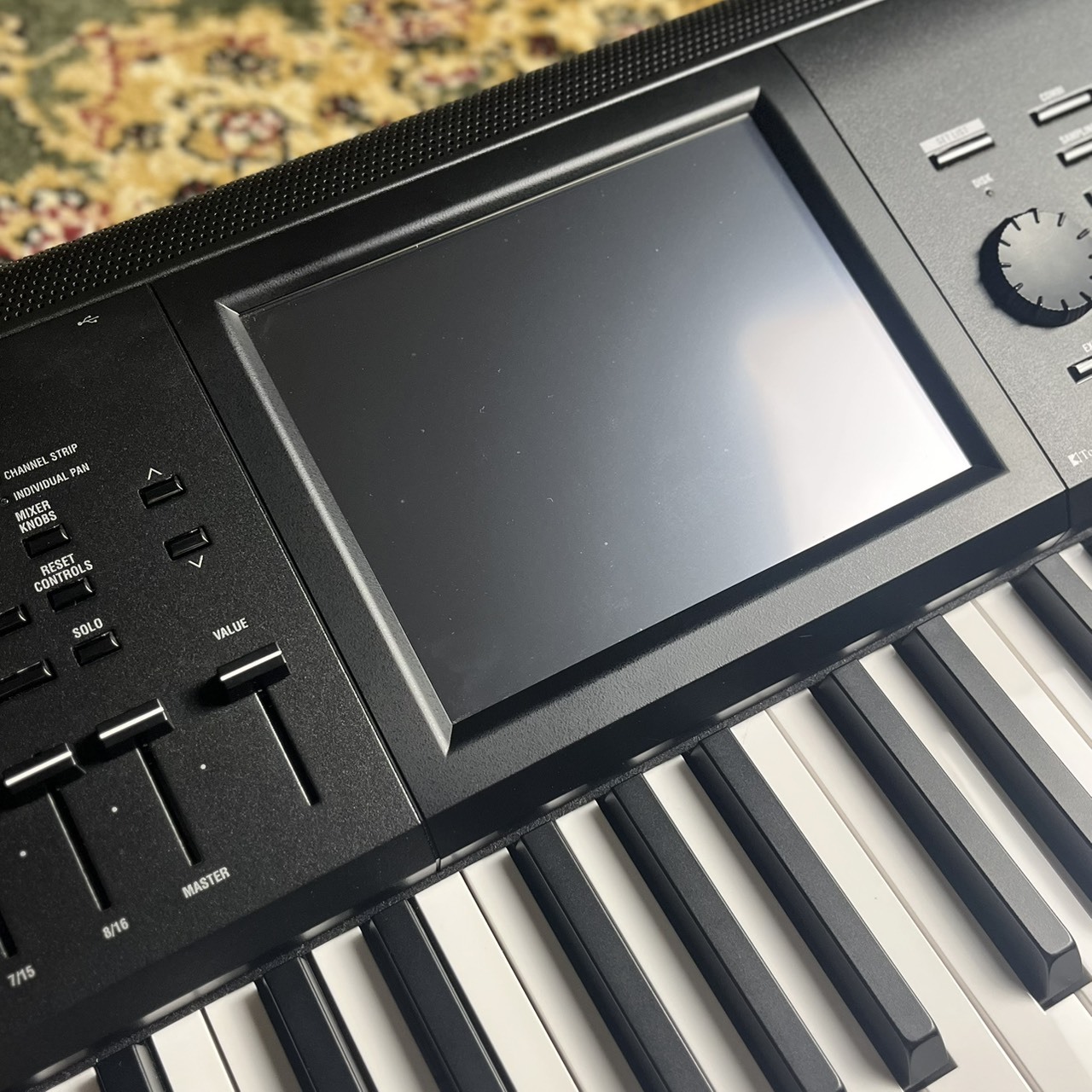 KORG 【展示品特価！】KRONOS3 73鍵盤 シンセサイザー/現物写真（新品