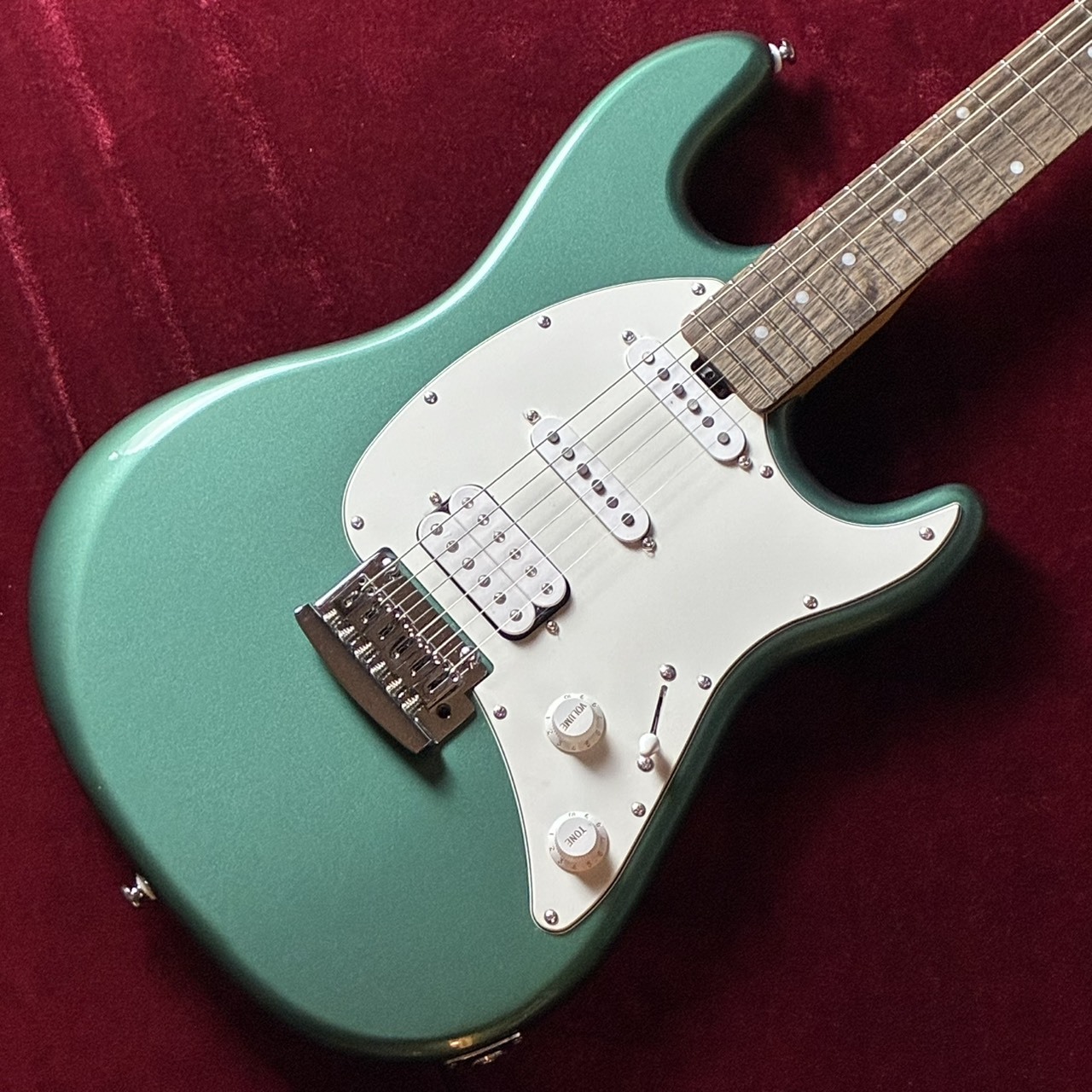 Sterling by MUSIC MAN CUTLASS CT30HSS-L1（B級特価/送料無料）【楽器