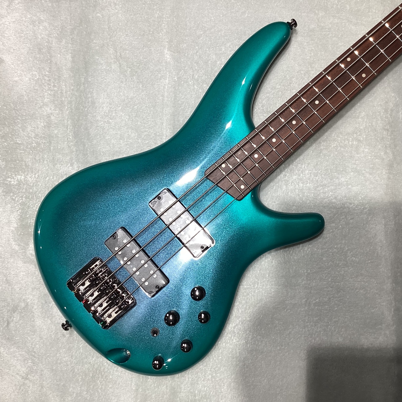 Ibanez SR300E-CUB（B級特価）【楽器検索デジマート】