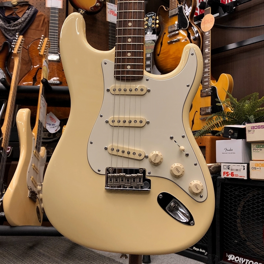 39,900円美品 Fender American Standard Stratocaster