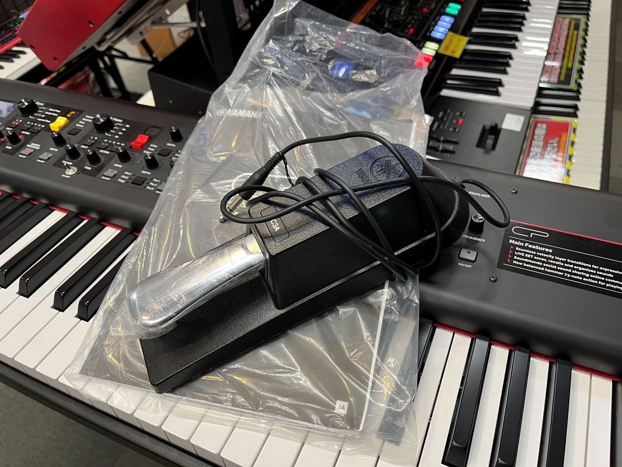 YAMAHA CP73 【中古】（中古）【楽器検索デジマート】