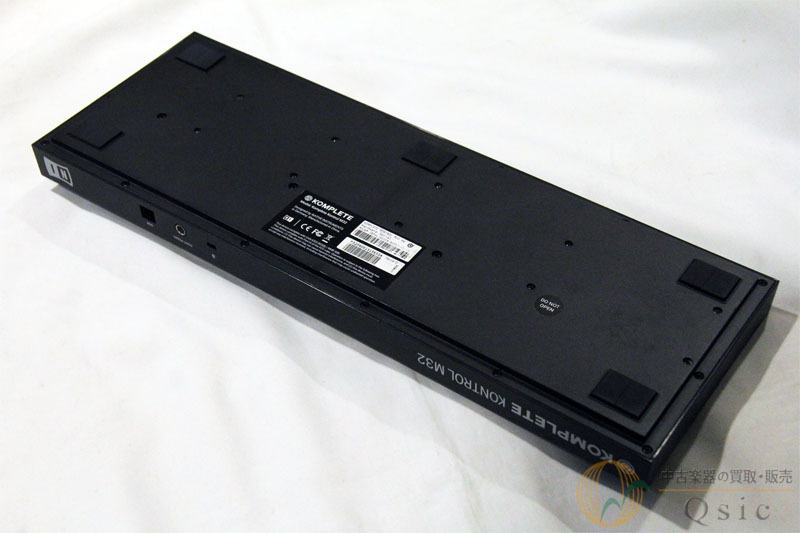 KOMPLETE   Komplete Kontrol M32  中古品 中古】Native Instruments / Komplete Kontrol M32 ※シリアル