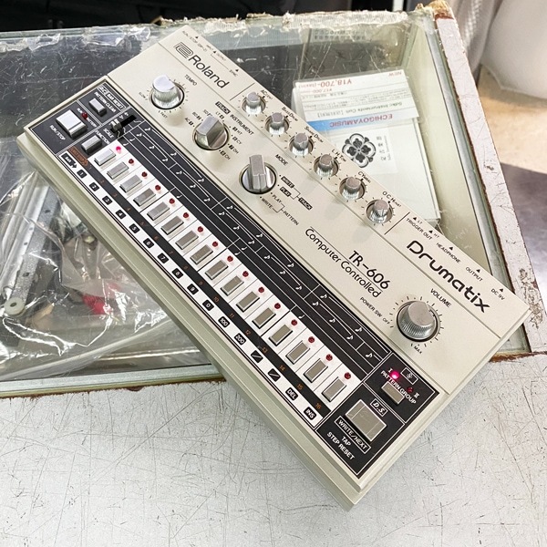 Roland TR-606（ビンテージ）【楽器検索デジマート】