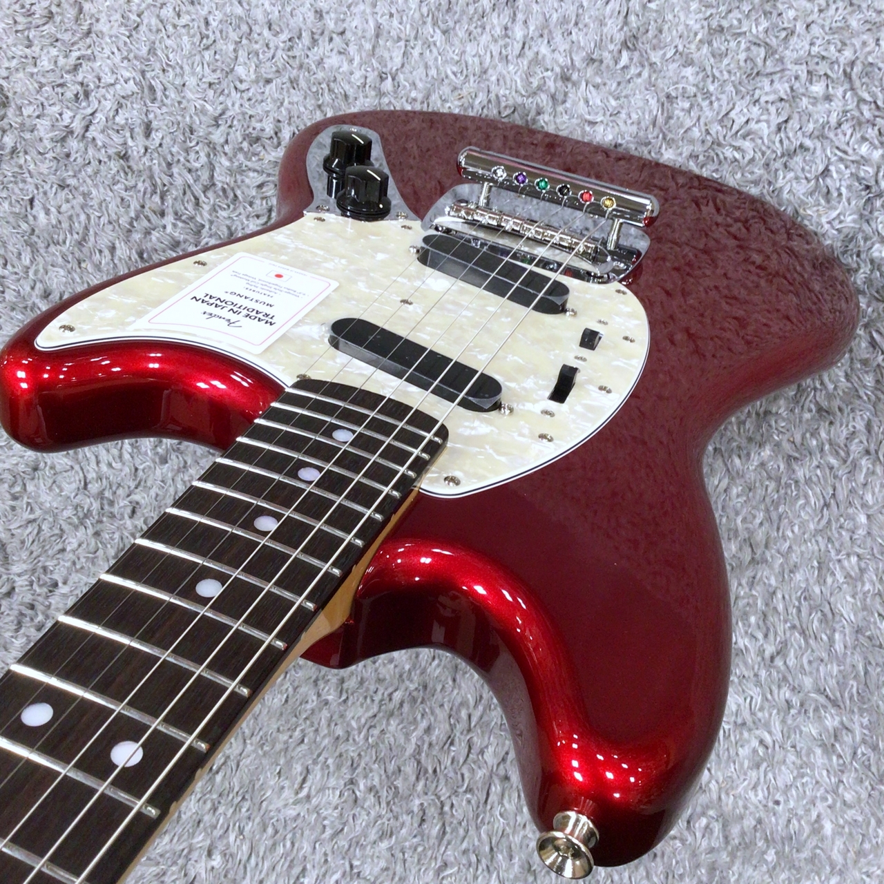 Fender Made in Japan Traditional 70s Mustang Candy Apple Red