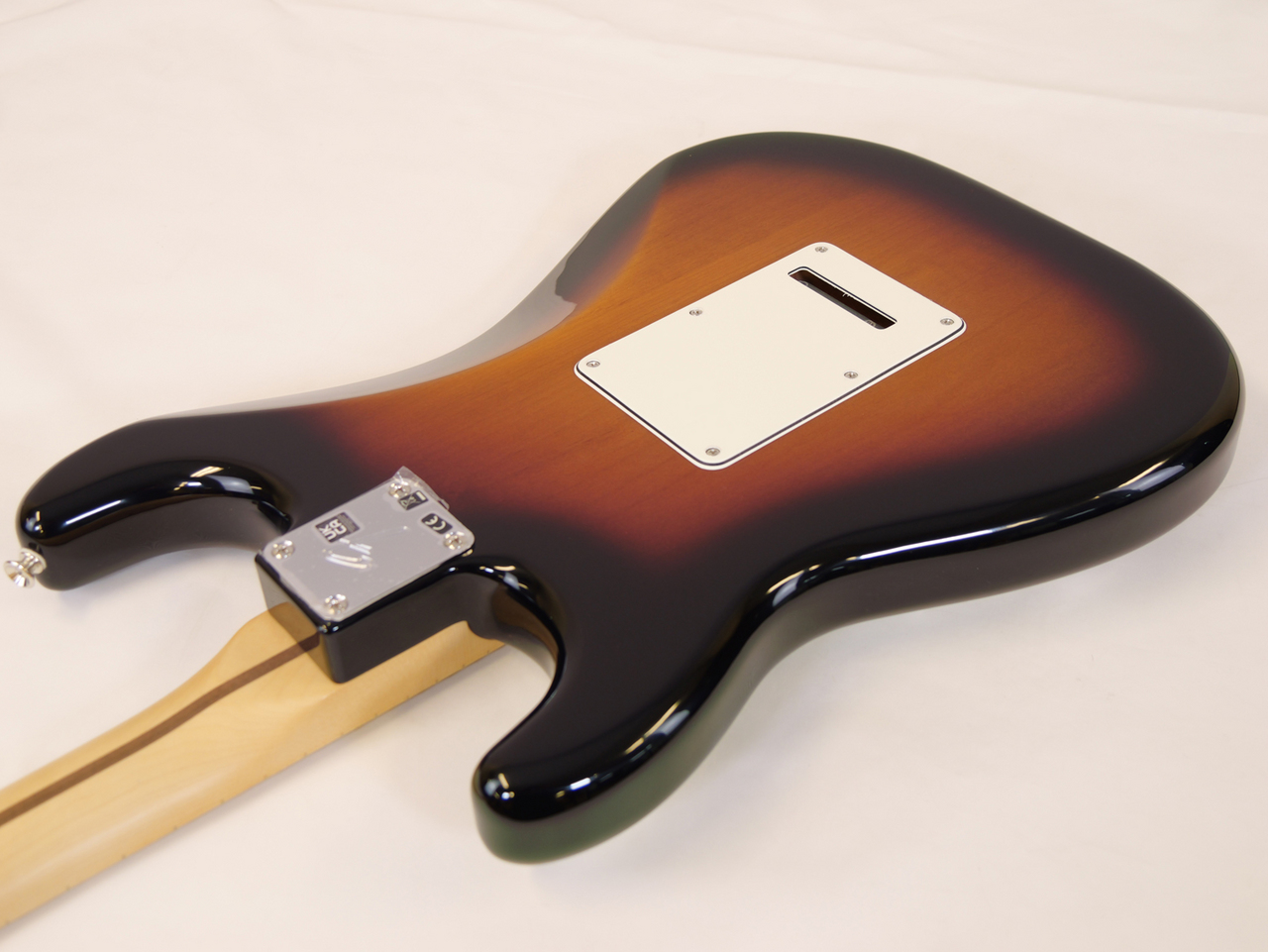 Fender Player Stratocaster 70th Anniversary 2024 (2-Color Sunburst 