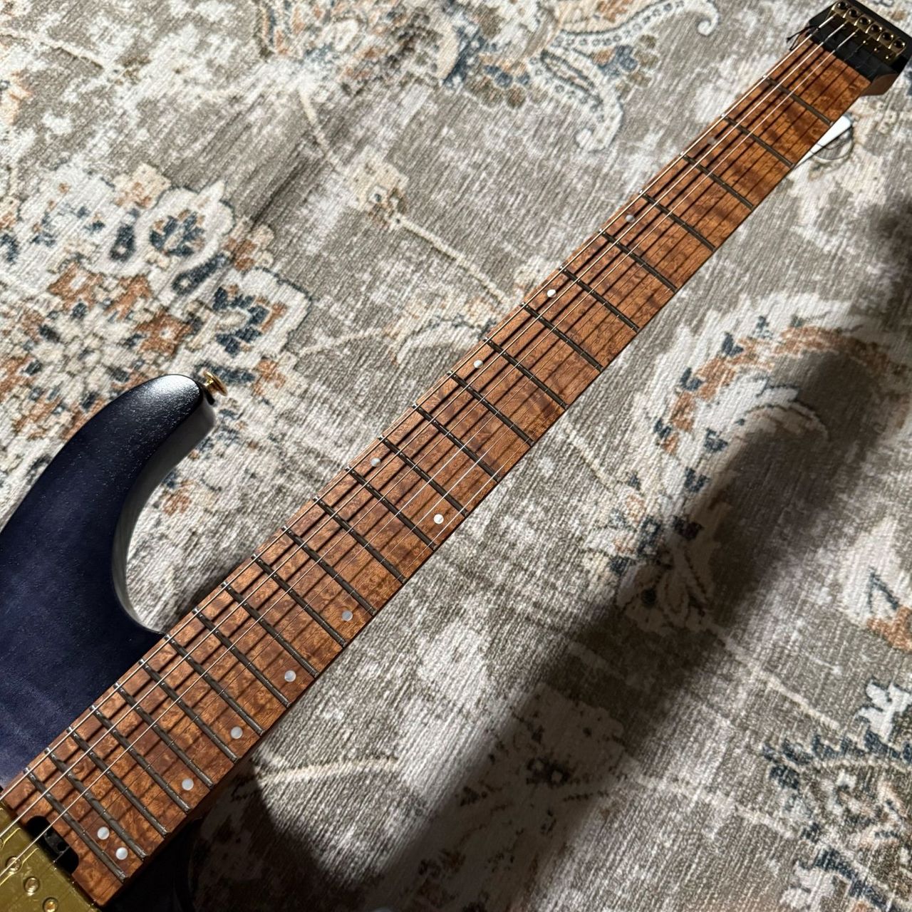 Ibanez Q52FMG ヘッドレス・ギター/Wt:2.25kg（新品/送料無料）【楽器
