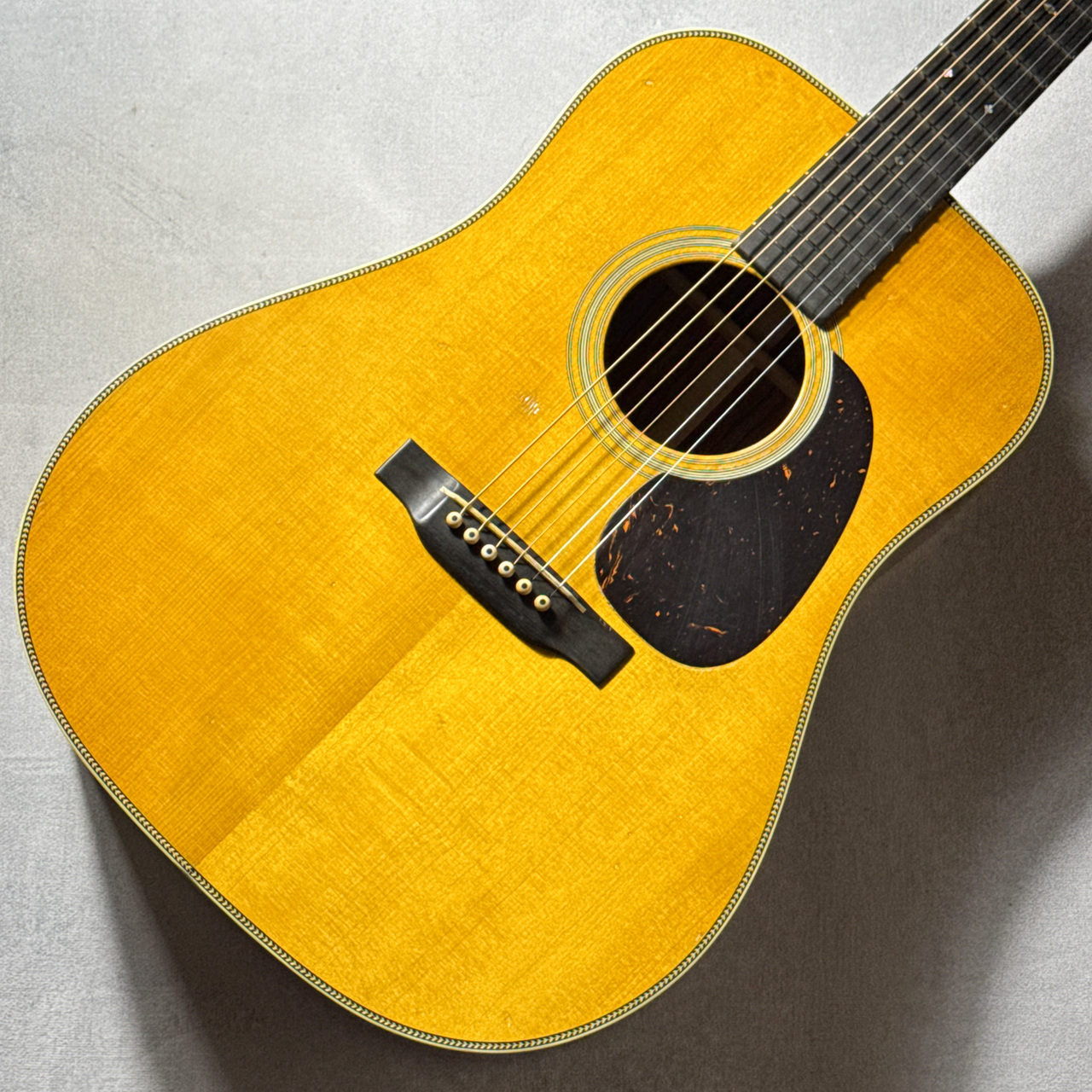 Martin 【試奏動画あり】D-28 Authentic 1937 Aged 【シリアルナンバー