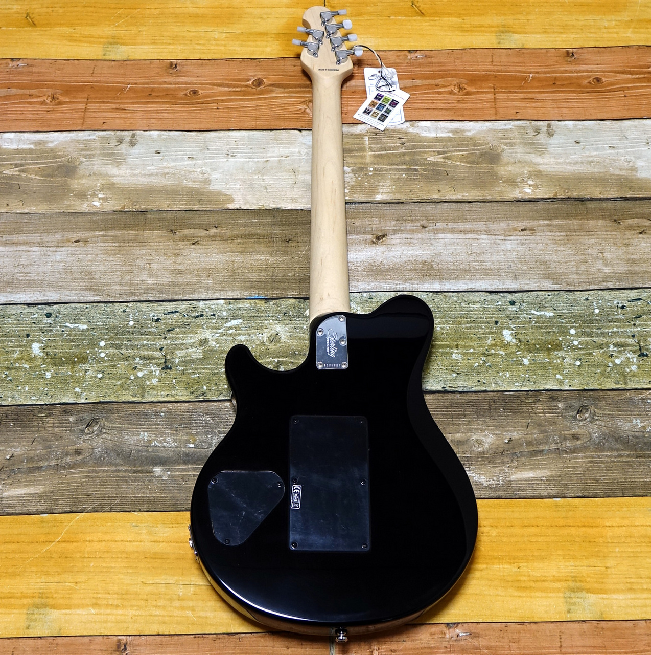 Sterling by MUSIC MAN SBMM AX40-TRD-M(Trans Red) JAPAN LIMITED