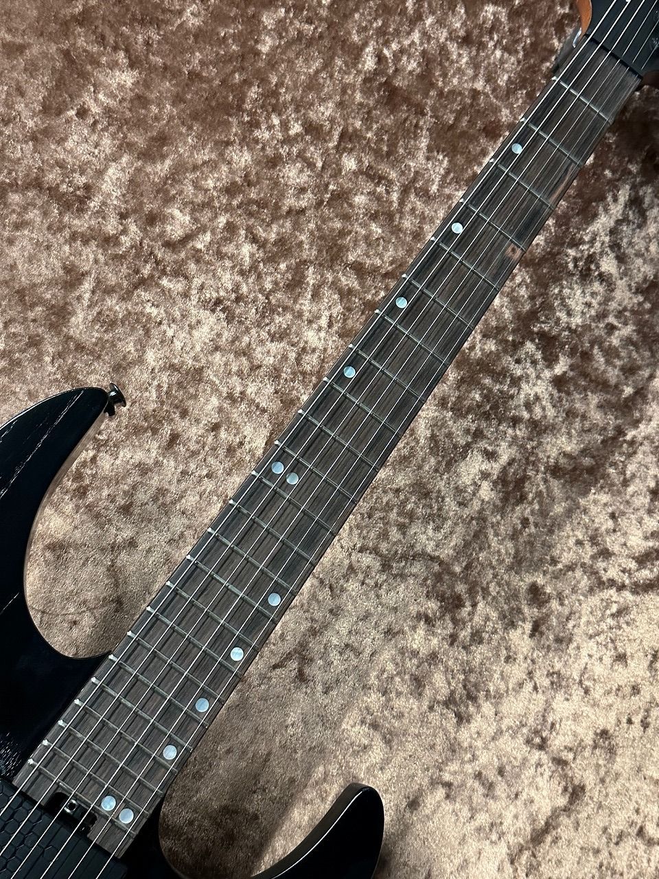 Legator NINJA N6P -Black-（新品特価/送料無料）【楽器検索デジマート】