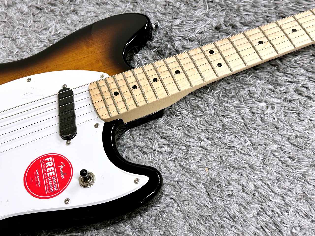 Squier by Fender Sonic Mustang 2-Color Sunburst / Maple 【2023年