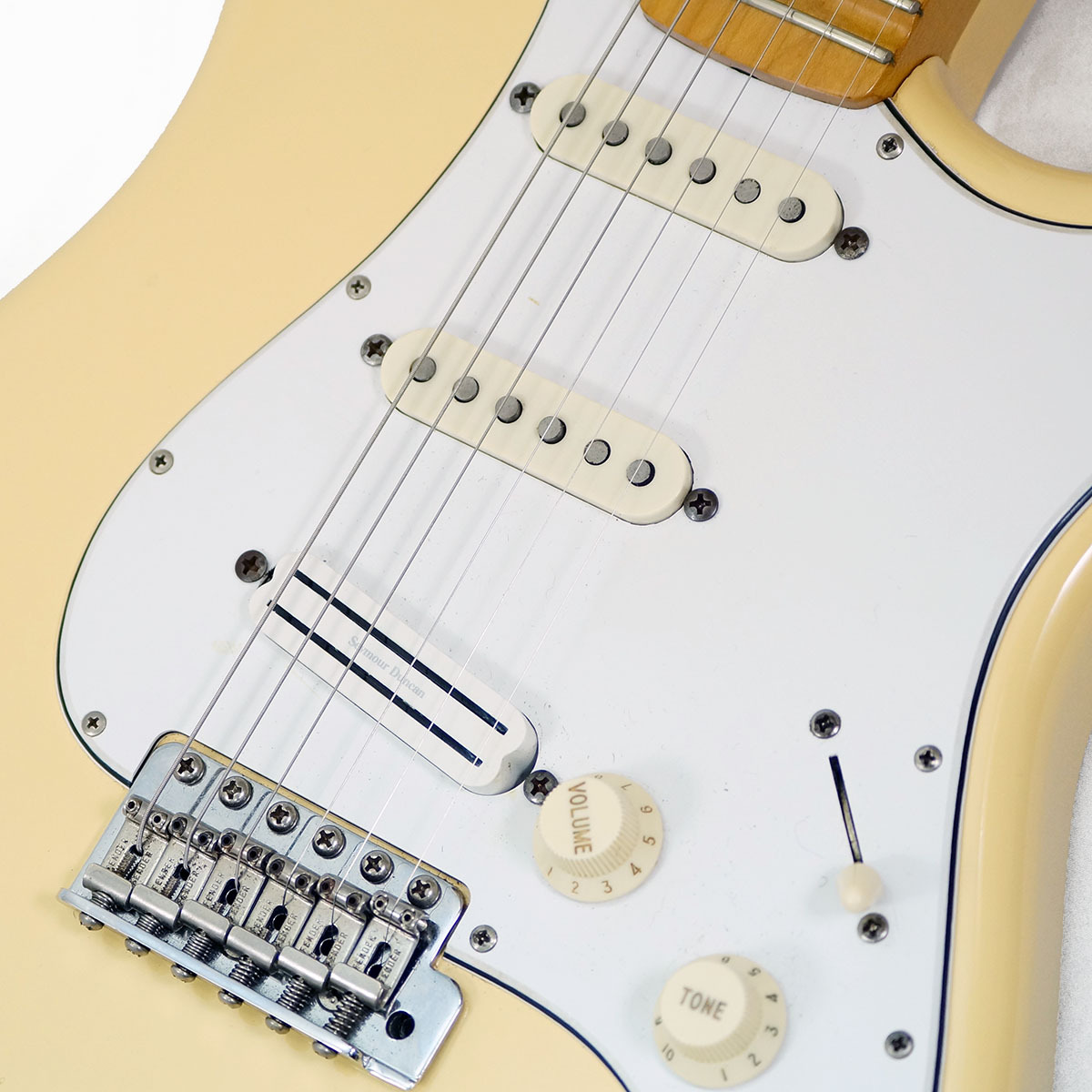Fender Japan ST68-185YM 
