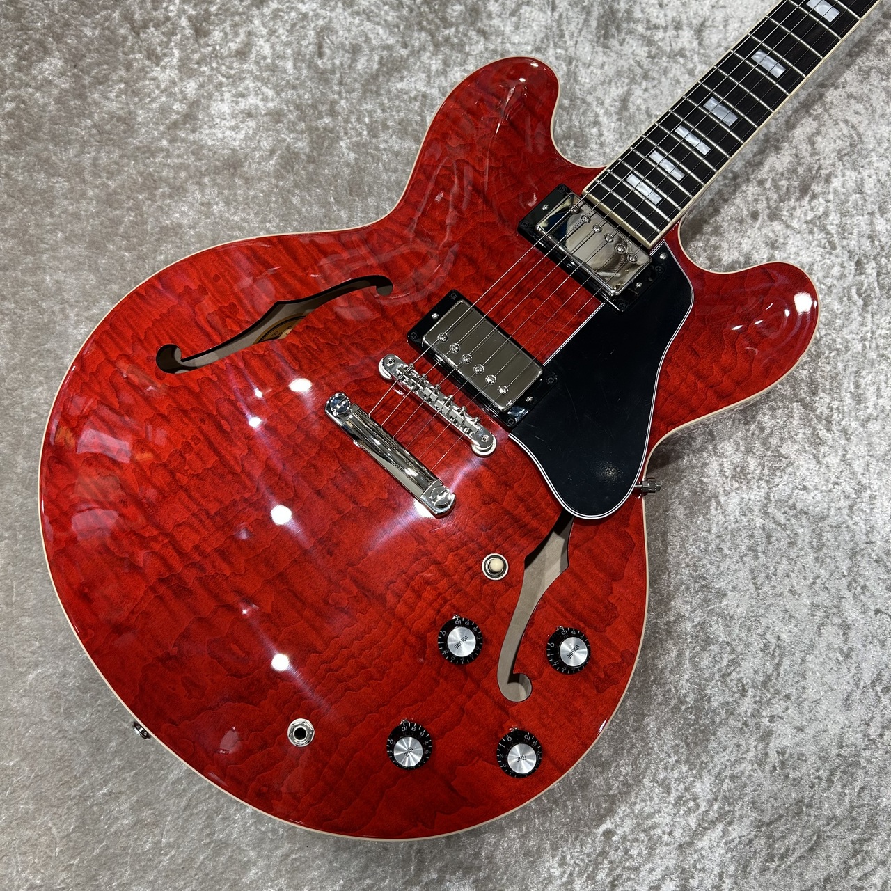 Gibson 【セカンドクラス】ES-335 Figured Sixties Cherry #211360174