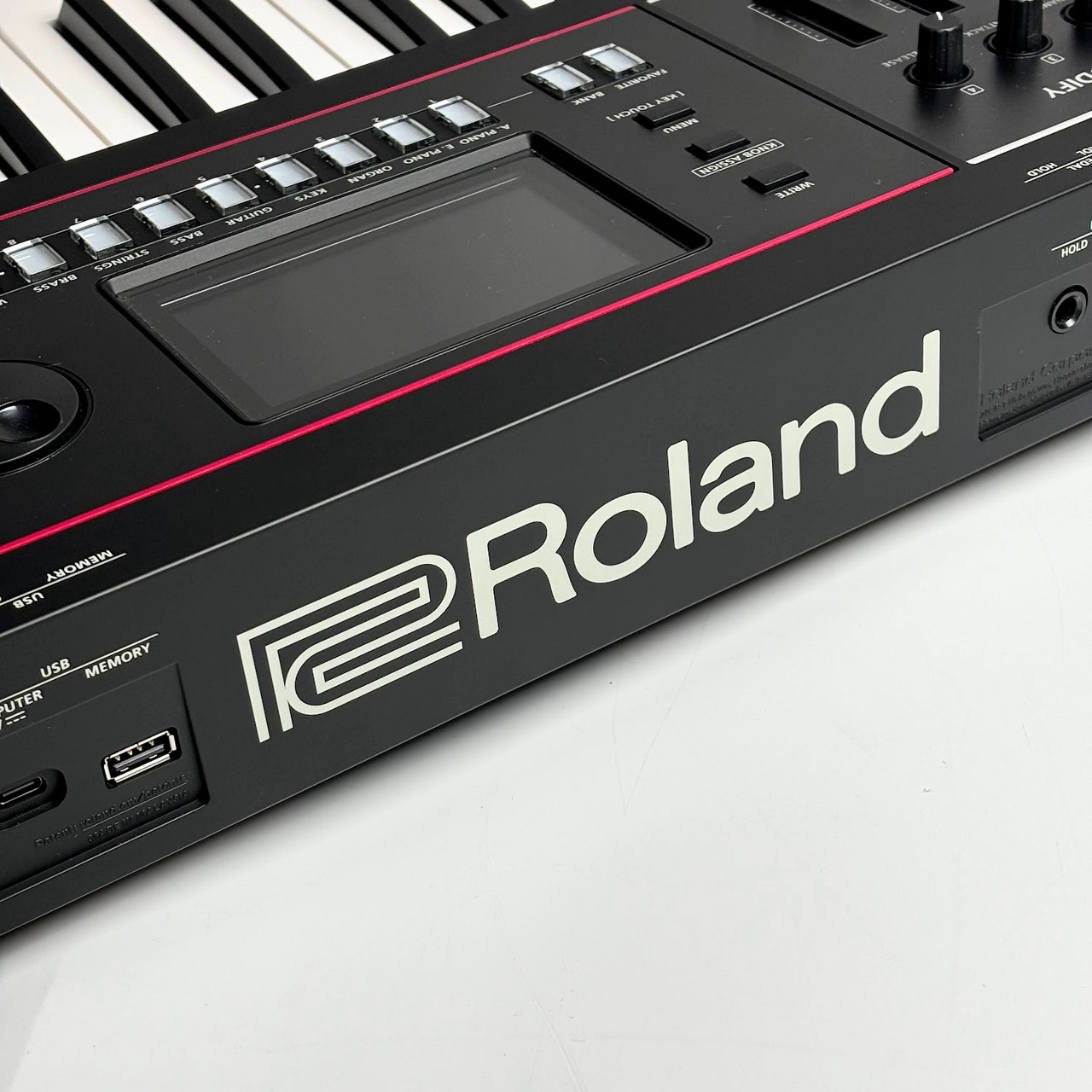 【未使用に近い】【売切価格】Roland JUNO-D6 Synthesizer Amazon.com: Roland JUNO-D6 Synthesizer Bundle with