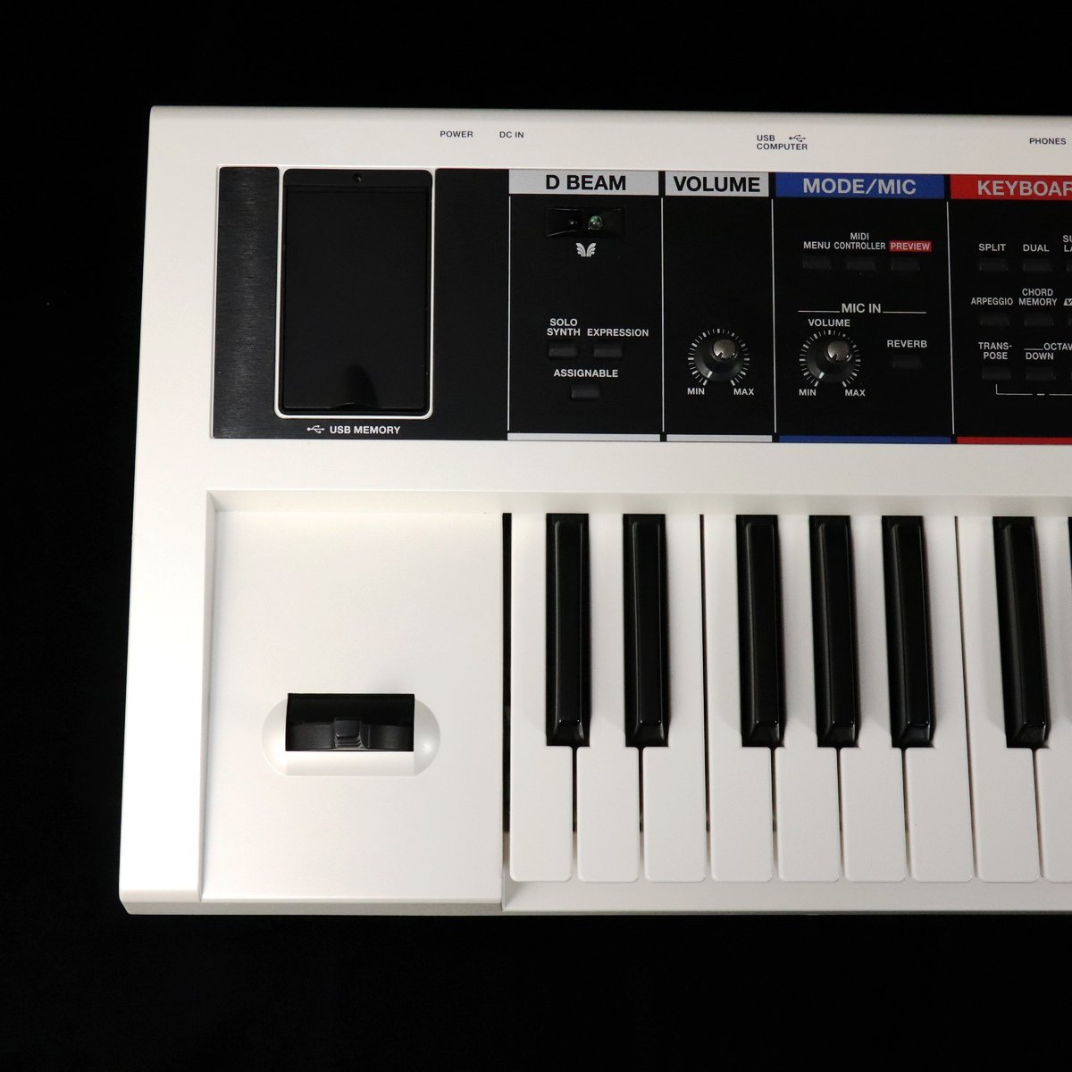Roland JUNO-Di Mobile Synthesizer with Song Player White Roland JUNO-Di Mobile Synthesizer with Song Player White