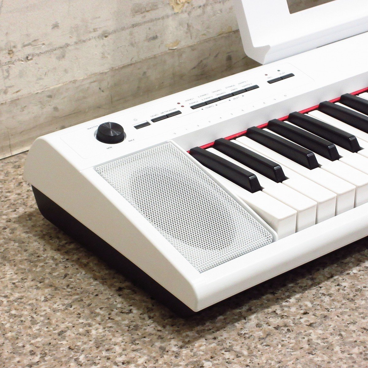 Yamaha 電子キーボード 61鍵 ホワイト NP-12WH ヤマハ NP-12WH 電子キーボード 「piaggero（ピアジェーロ