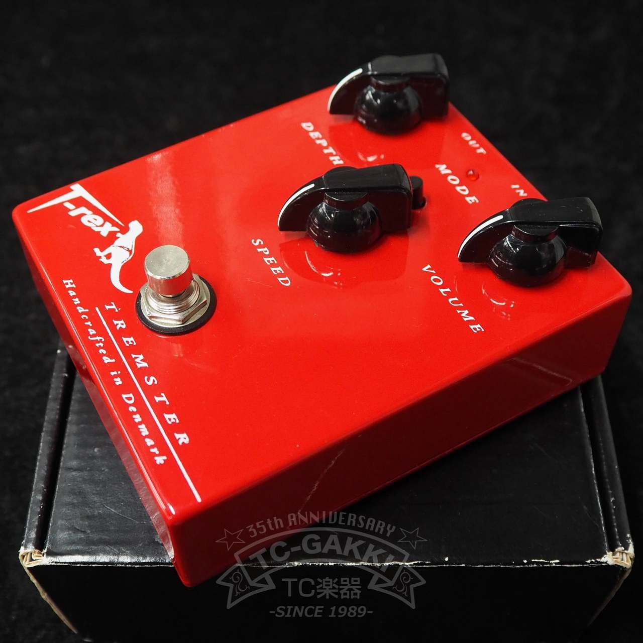 ギター T-rex TREMSTER → T-REX EFFECTS ← Pedals for guitar and bass players!