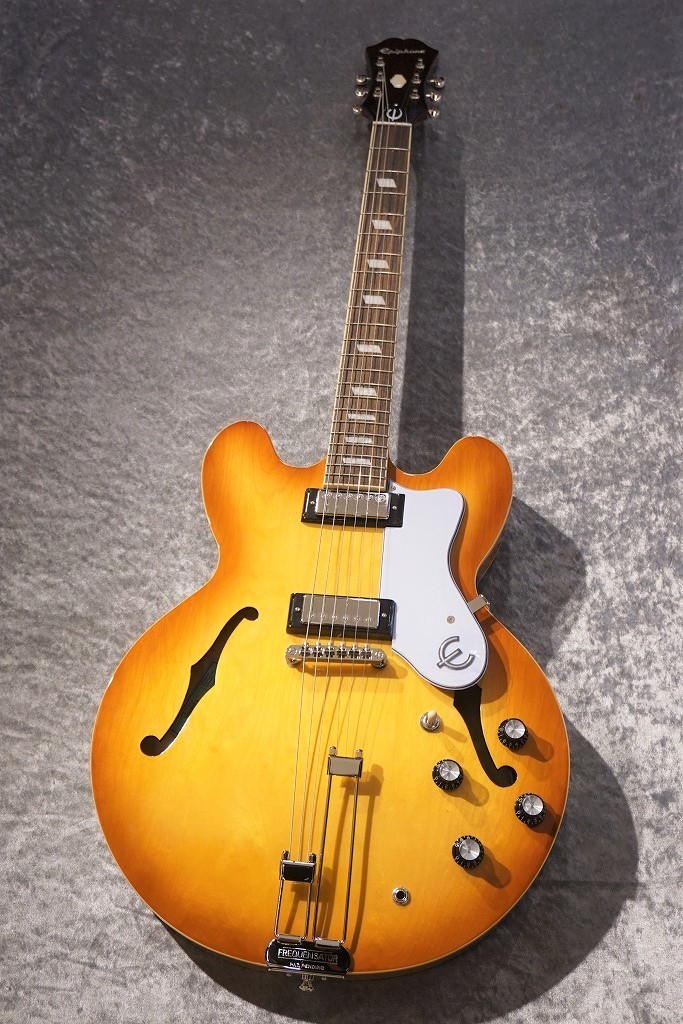 8/19限定1万円値引き！Epiphone Rivieraセミアコ　使用1年未満 8/19限定1万円値引き！Epiphone Rivieraセミアコ 使用1年未満 荒々