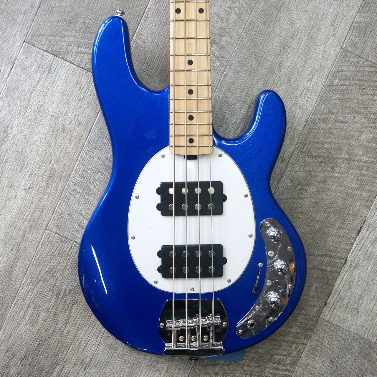 Sterling by MUSIC MAN S.U.B. Series Ray4 HH(Cobra Blue)（新品