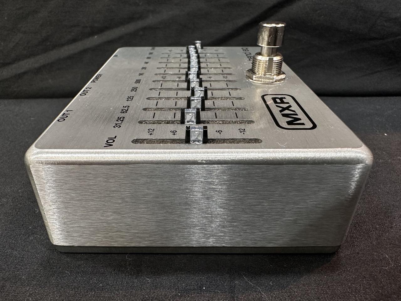 イコライザー(付属品付き)！ MXR ten band eq MXR TEN BAND EQ(エムエックスアール ベース イコライザー)（中古