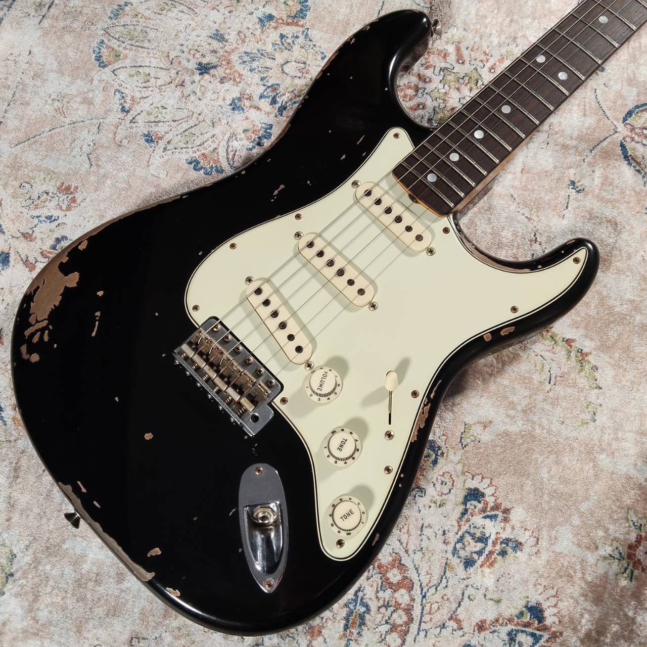 ギター Fender Custom Shop Michael Landau 1968 Fender Custom Shop Michael Landau 1968 Stratocaster Relic Black