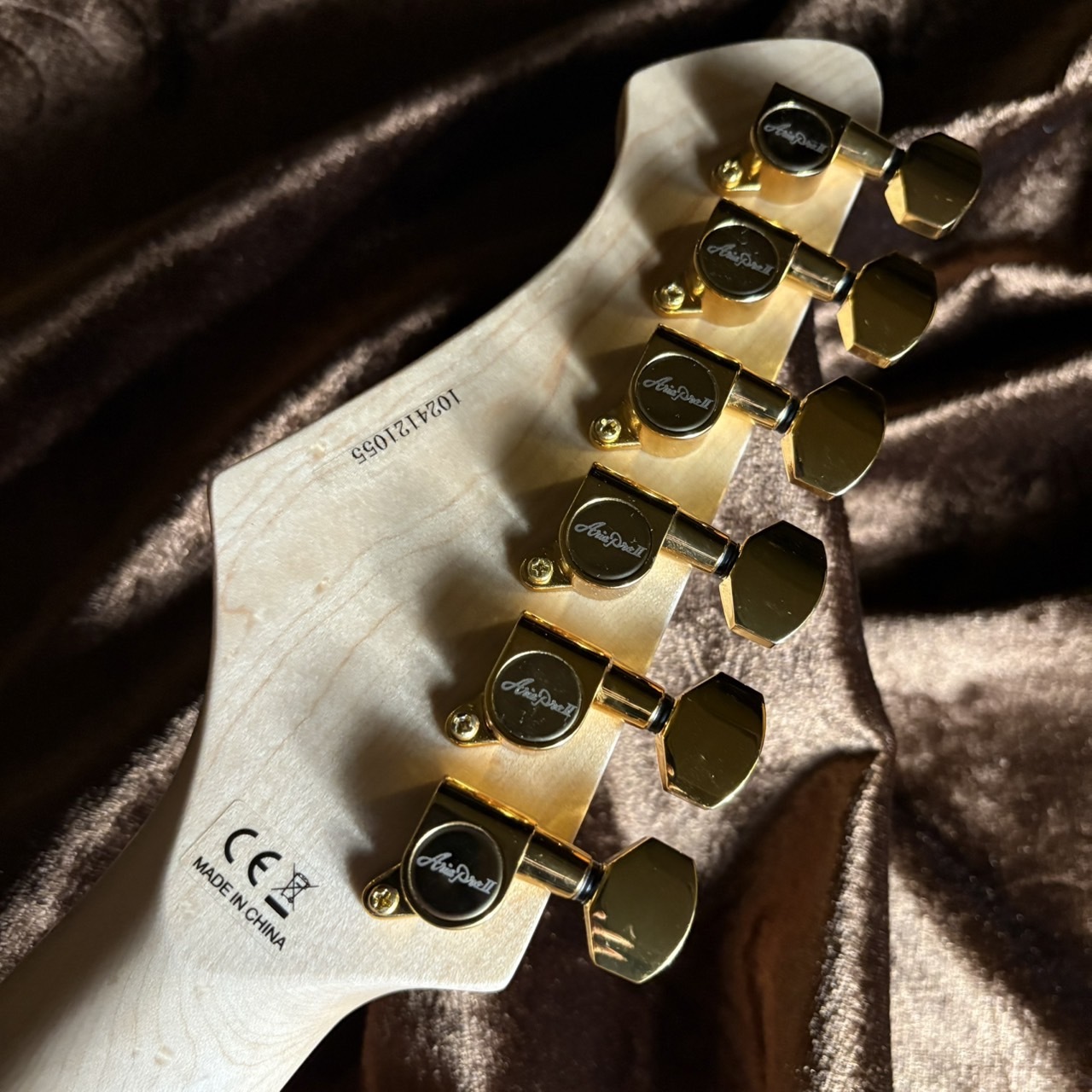 ☆杢目が綺麗な美品　Aria ProⅡ をモディファイして新機能満載 ☆杢目が綺麗な美品 Aria ProⅡ をモディファイして新機能