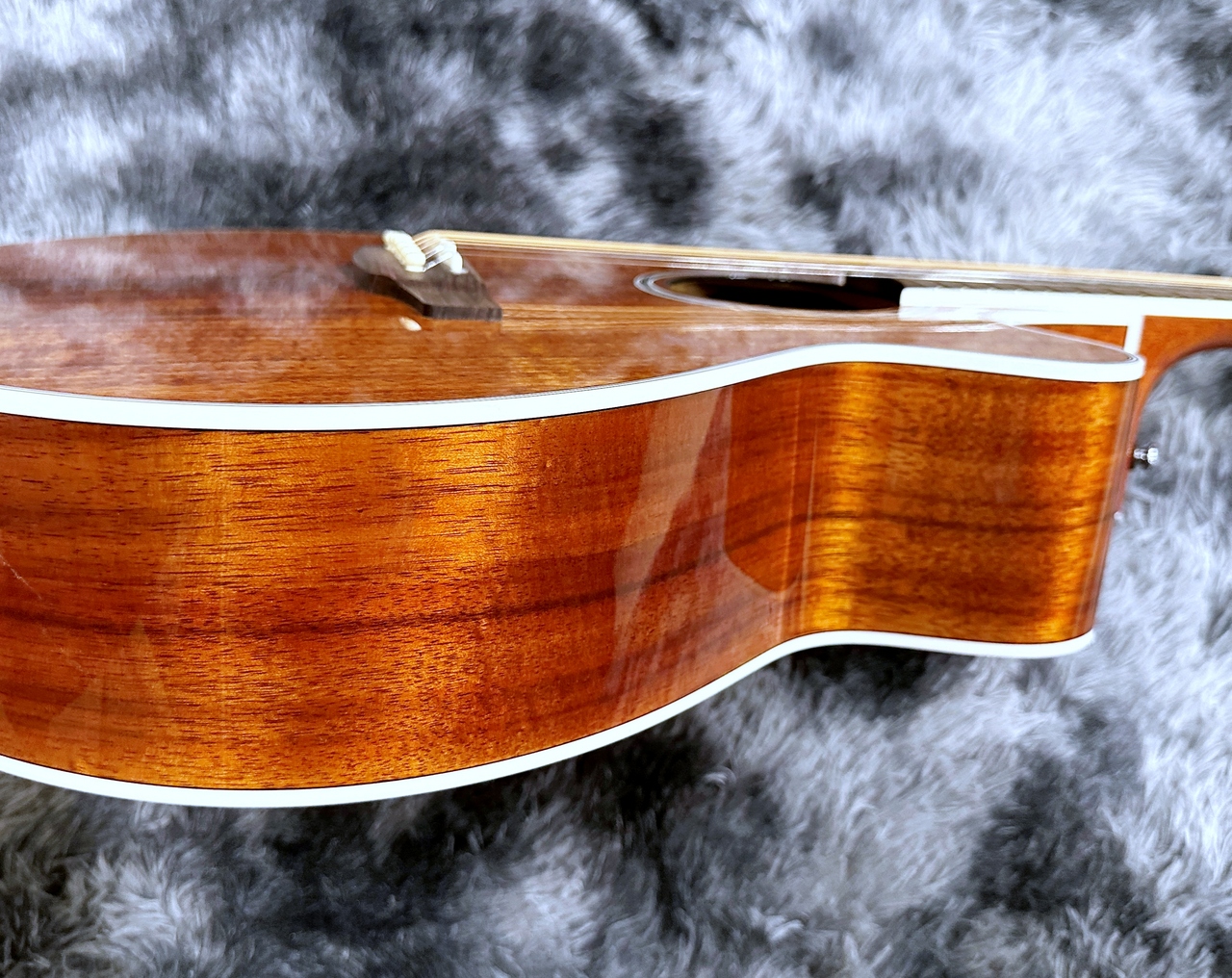 Takamine PTU131KC N ハワイアンコア エレアコ　超美品 Takamine PTU131KC N｜ミュージックランドKEY