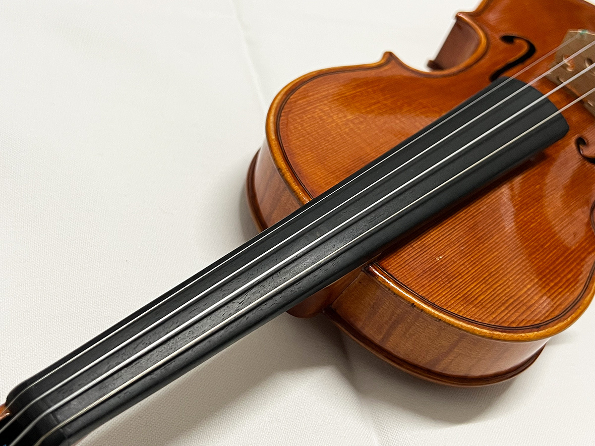 新作登場人気GRAZIOSO GV-1 バイオリン 2014年製 1/8サイズ ソフトハードケース 弓 子供用 団 器 アートアンドビーツ 動作確認済み バイオリン