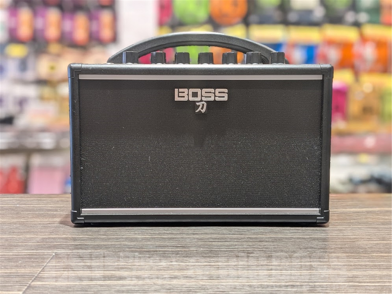 BOSS KATANA-MINI(中古)【楽器検索デジマート】 BOSS KATANA-MINI(中古)【楽器検索デジマート】