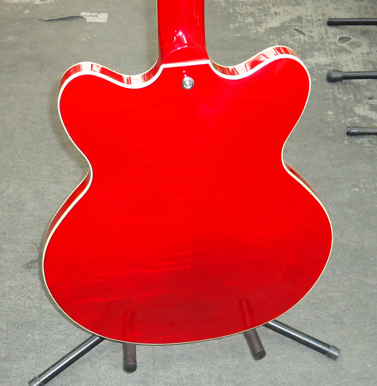 セミアコ　赤 Archtop Guitar Lab” セミアコ・フルアコでお探しの方はイオンモール