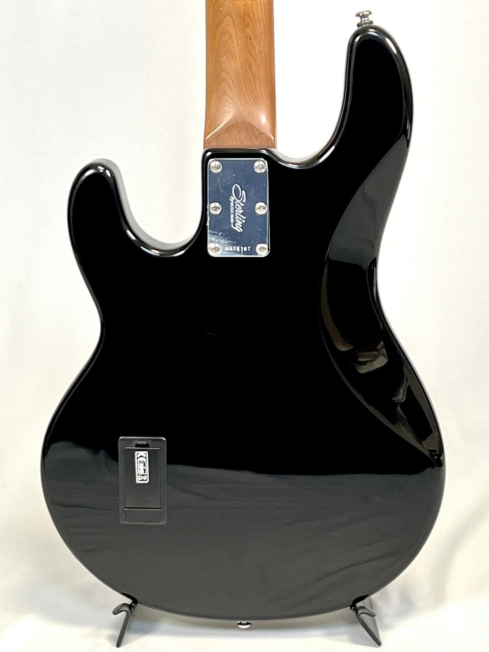Sterling by MUSIC MAN StingRay RAY34 Black RAY34-BK-R2（新品